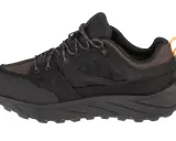 Czarny but trekkingowy z membraną texapore a gore-tex, idealny na deszczowe dni.