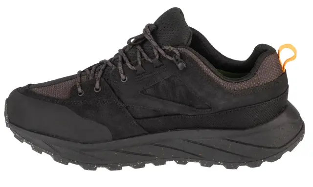 Czarny but trekkingowy z membraną texapore a gore-tex, idealny na deszczowe dni.